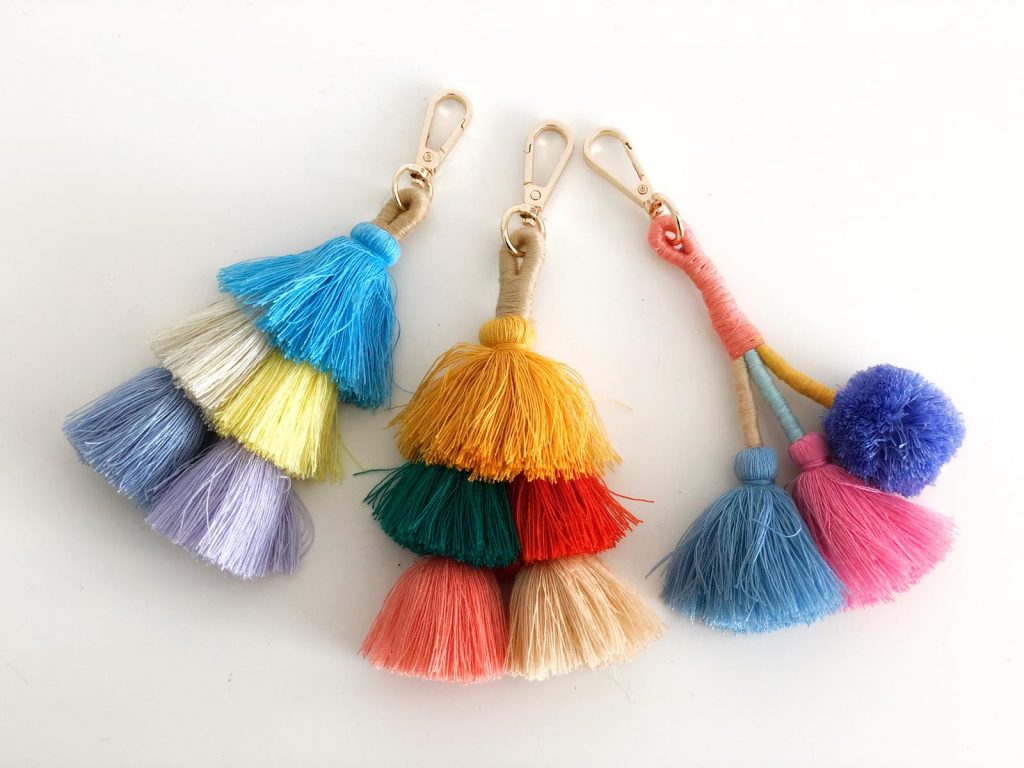 Tassel groß + mehrfarbig mit Karabiner